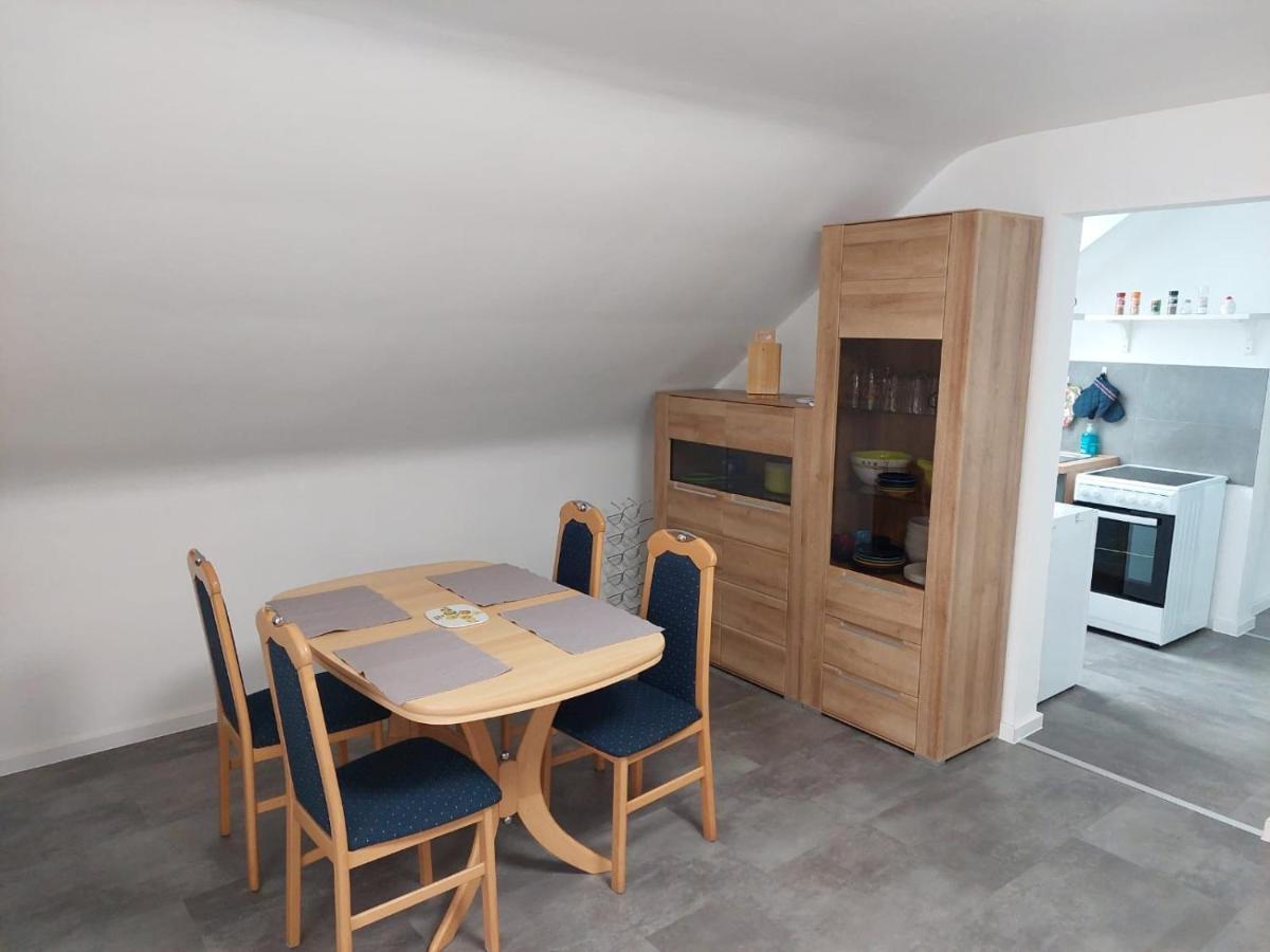 Bruno'S Ferienwohnung Вендлинген-на-Неккаре Экстерьер фото